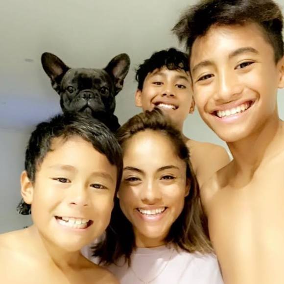 Meet your Posher, Liz - Picture 1 of 1